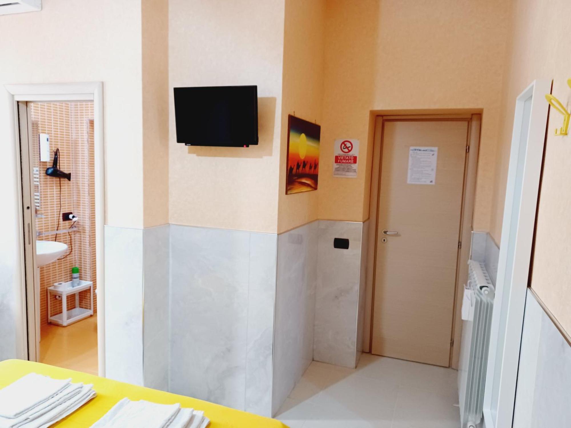 B&B Quattro Palazzi Napoli Centro Esterno foto