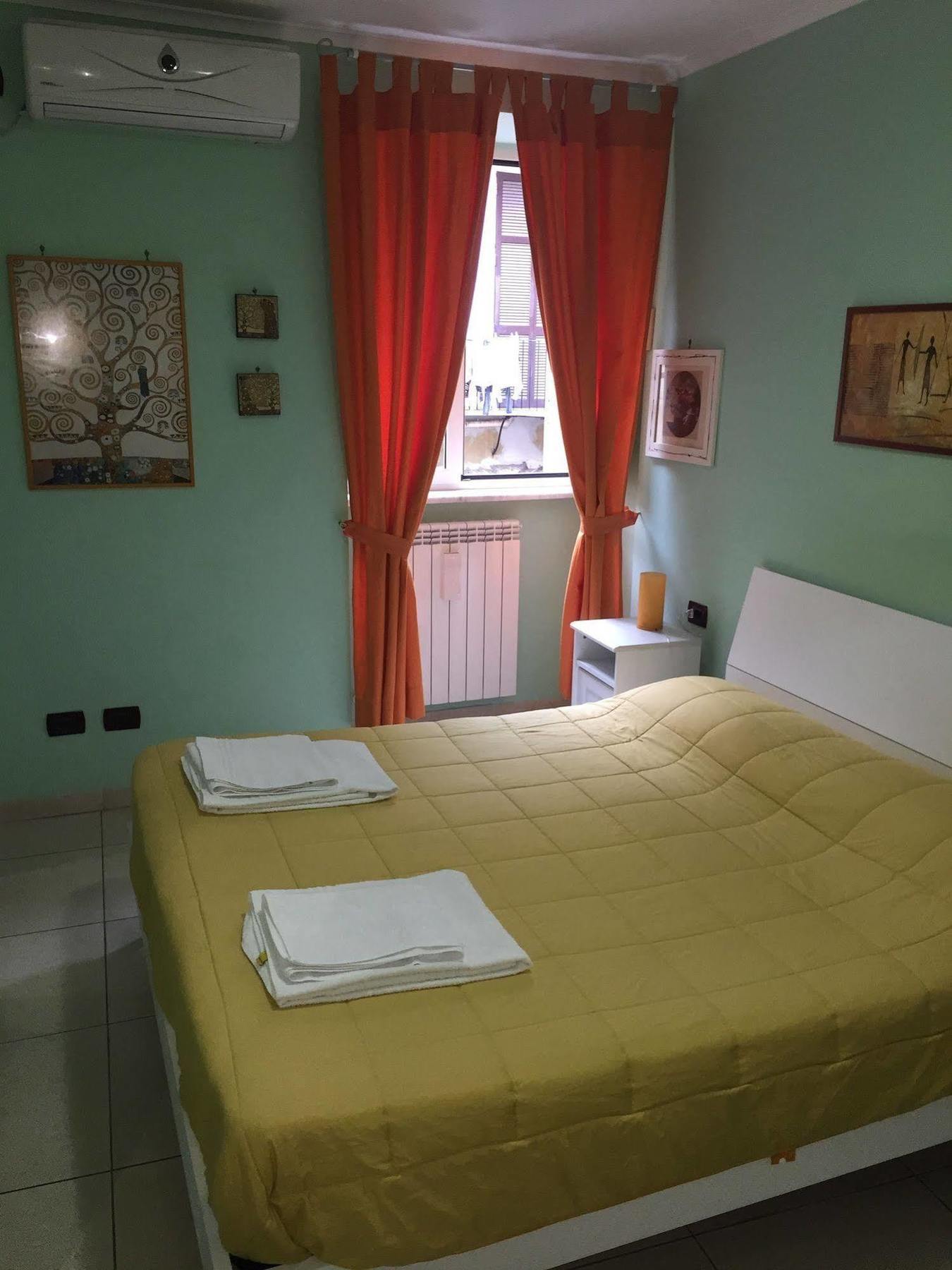 B&B Quattro Palazzi Napoli Centro Esterno foto